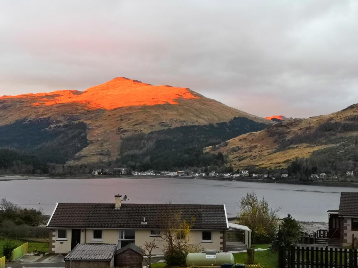 Villa 2 Cv At Lochgoilhead With Swedish Hot Tub Exterior foto